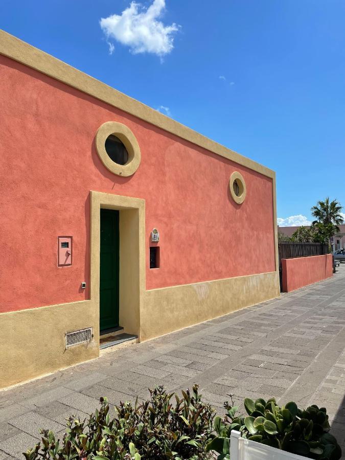 Villa Pomelia, Villa Nel Corso Di Santa Marina Salina A 50 Mt Dal Mare Exteriör bild