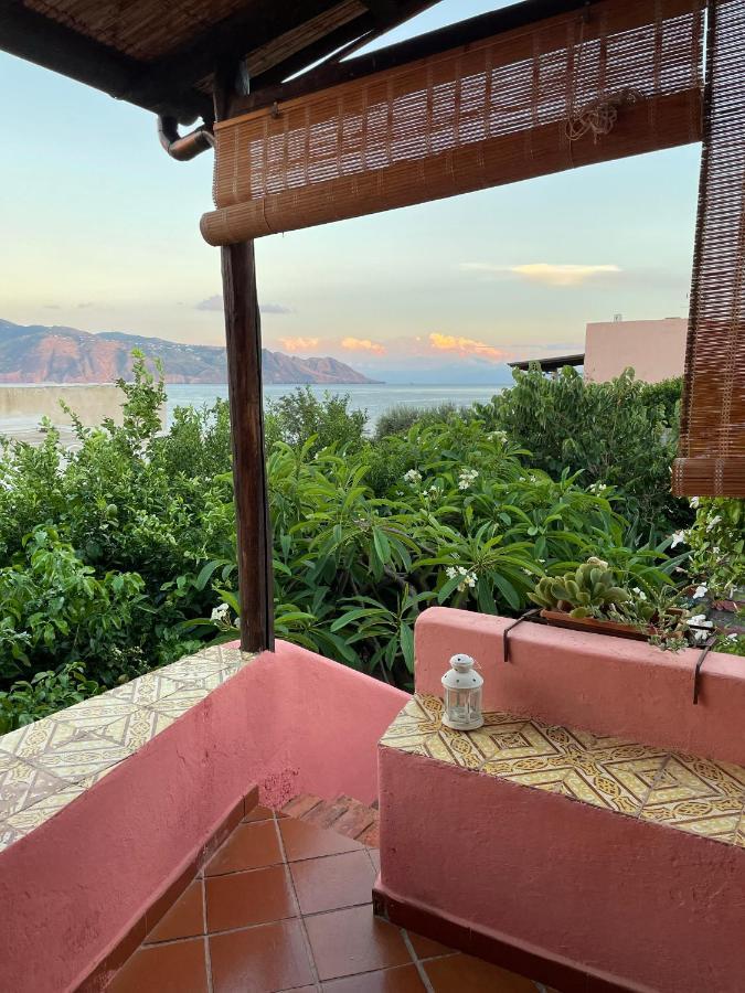 Villa Pomelia, Villa Nel Corso Di Santa Marina Salina A 50 Mt Dal Mare Exteriör bild