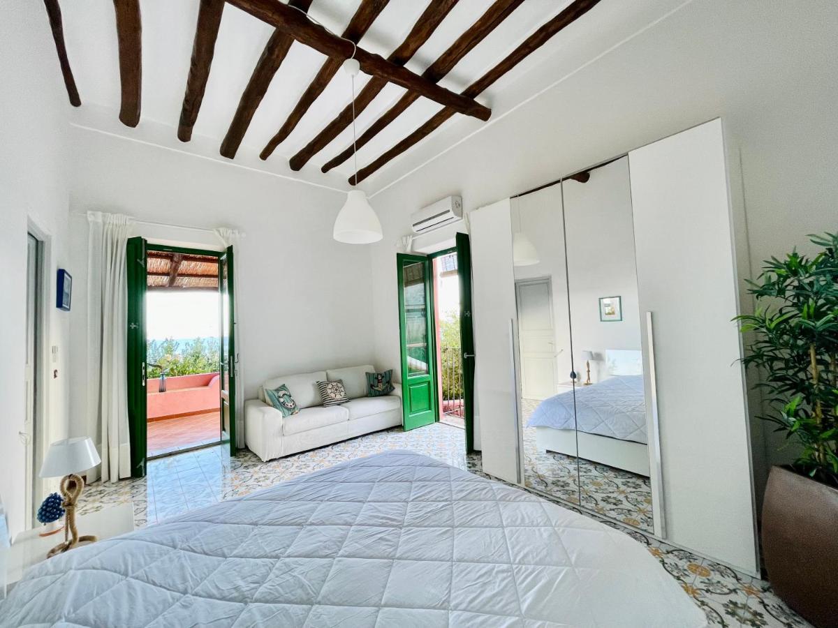 Villa Pomelia, Villa Nel Corso Di Santa Marina Salina A 50 Mt Dal Mare Exteriör bild