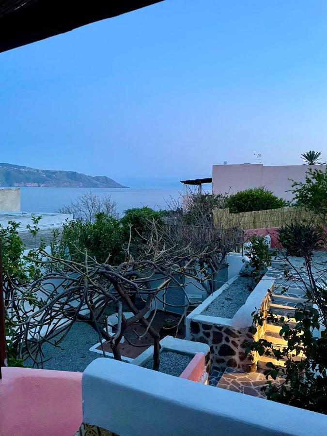 Villa Pomelia, Villa Nel Corso Di Santa Marina Salina A 50 Mt Dal Mare Exteriör bild